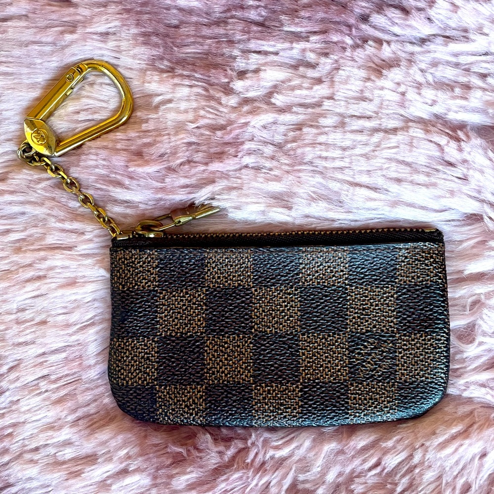Authentic Louis Vuitton Key Pouch in Damier Ebene